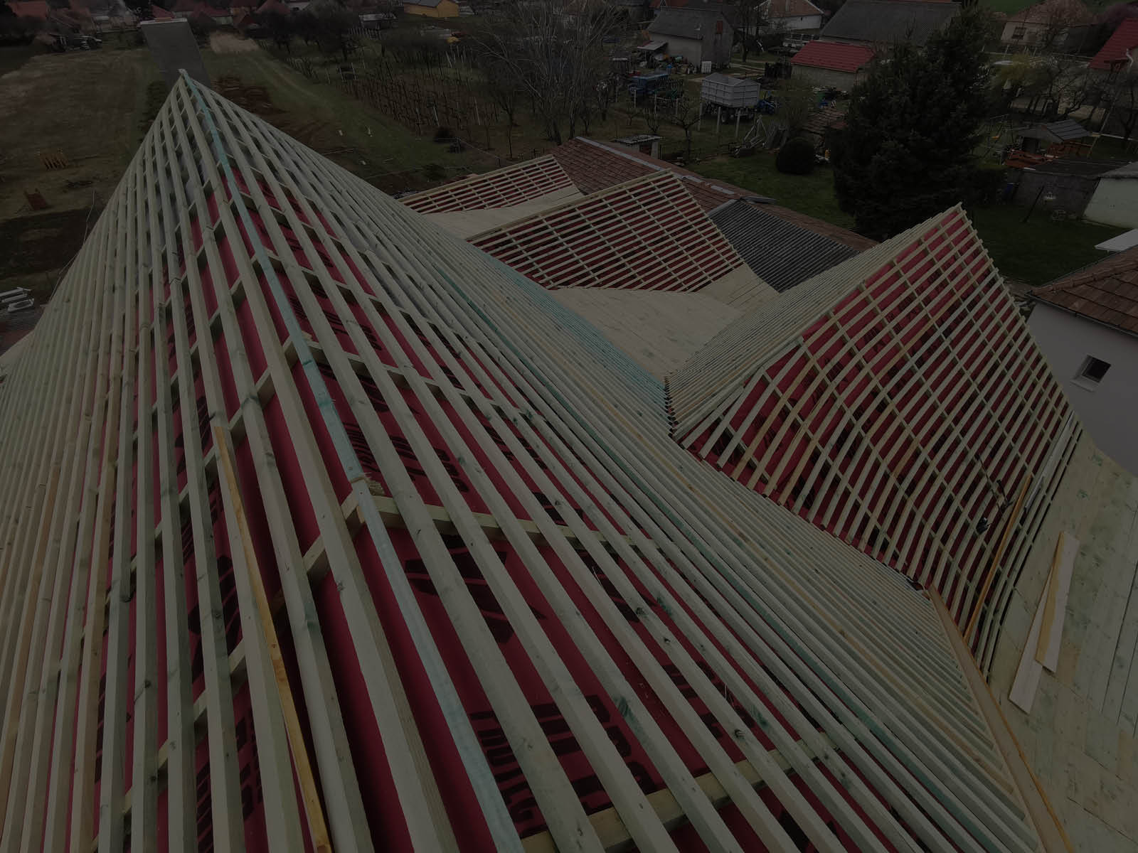 Íves formájú tetőszerkezet bérgyártása
